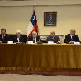 06 Dr. Ramón Florenzano, Nuevo Miembro Honorario De La Academia Chilena De Medicina